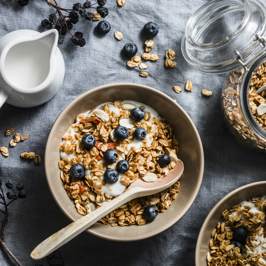 Pasolivo Blueberry Granola Crisp Recipe with milk and fresh blueberries